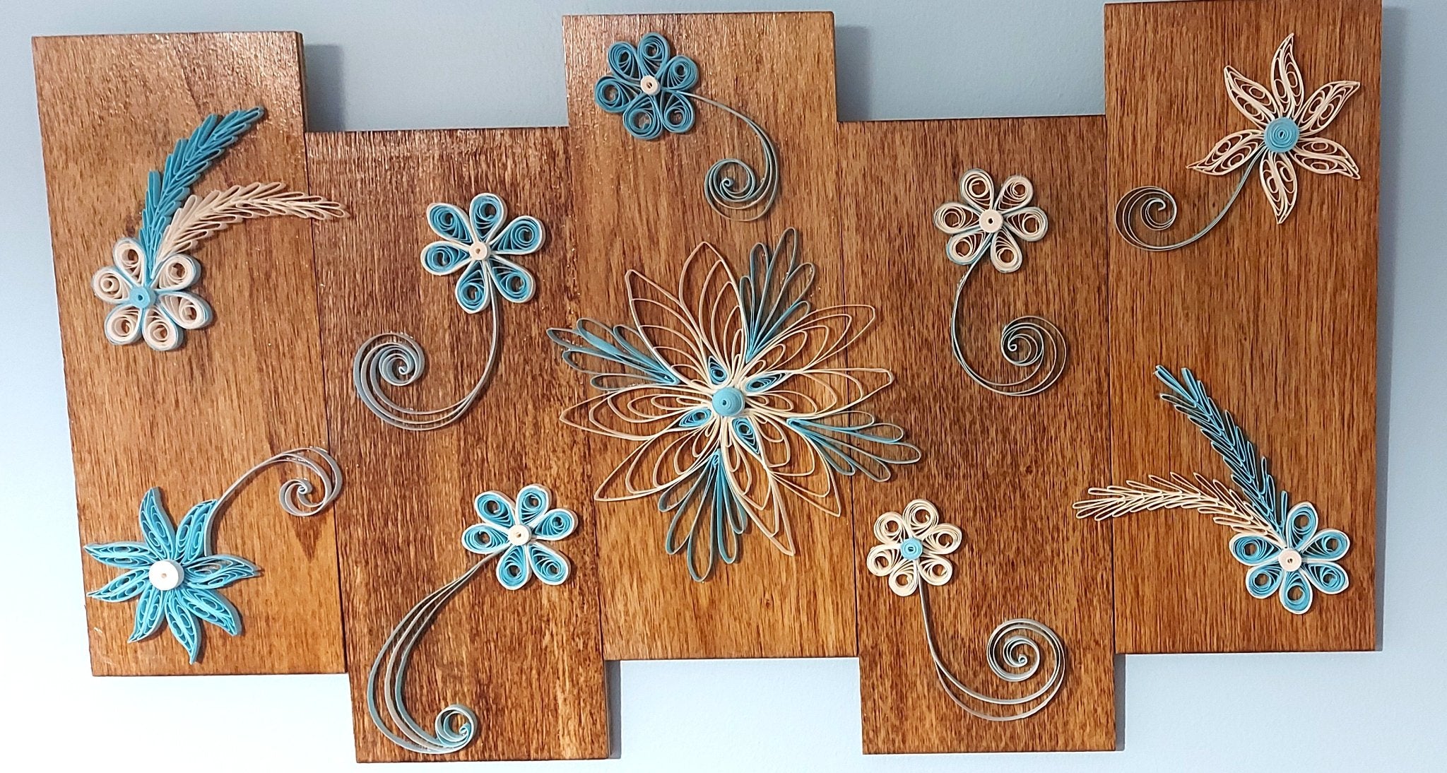 67b9ea7598f8a707689a5b69_0088-04-blue-flowers-wood_1761322109662.jpg