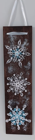 67b9ea7598f8a707689a5b69_0088-11-snowflakes_1764703801819.jpg