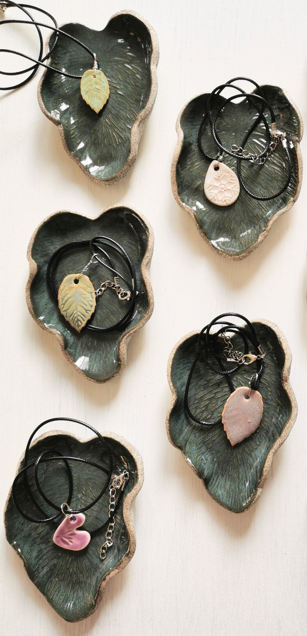 SLP - Lrg Leaf Pendant - 1