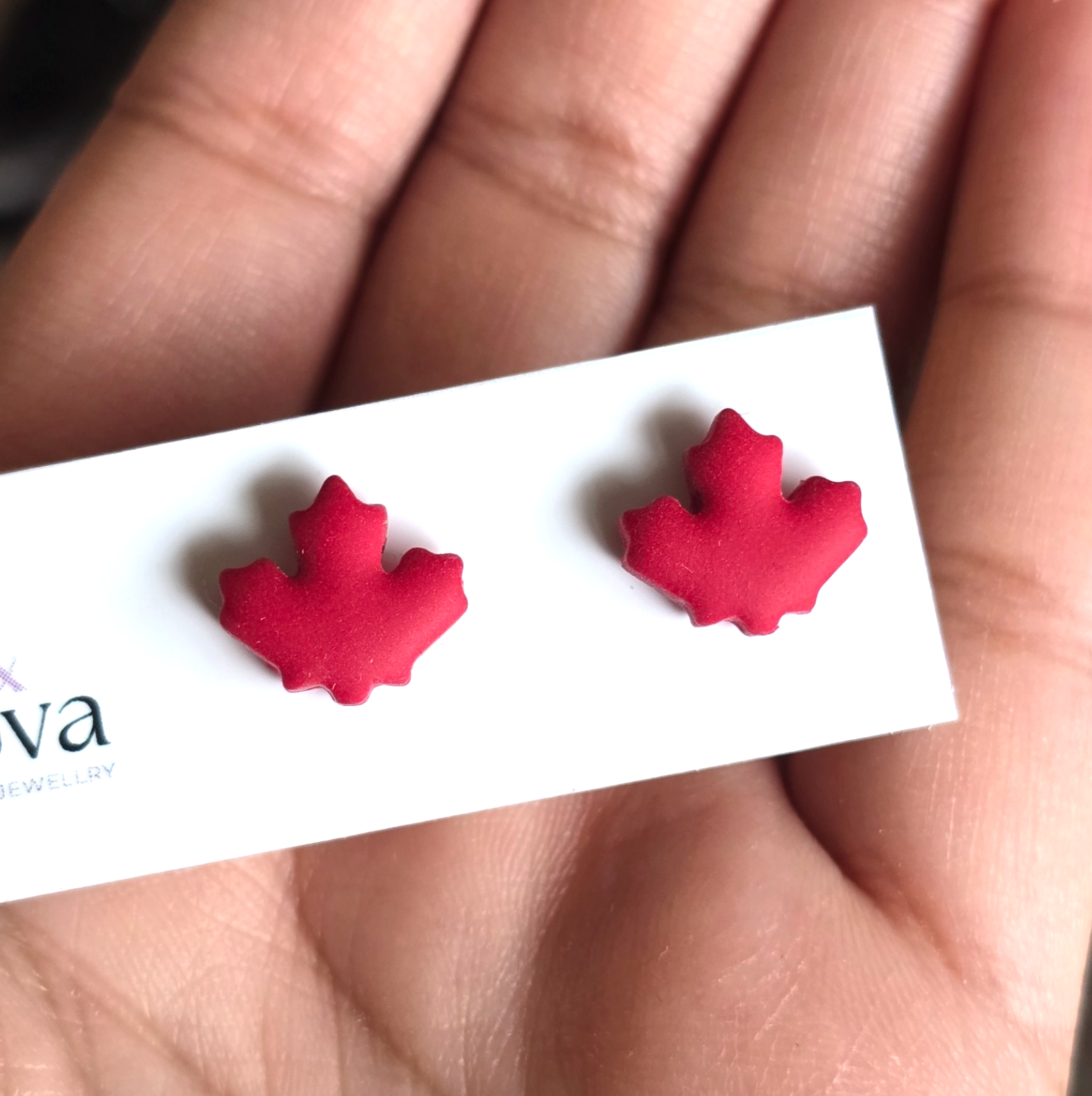 Red Maple Leaf Stud