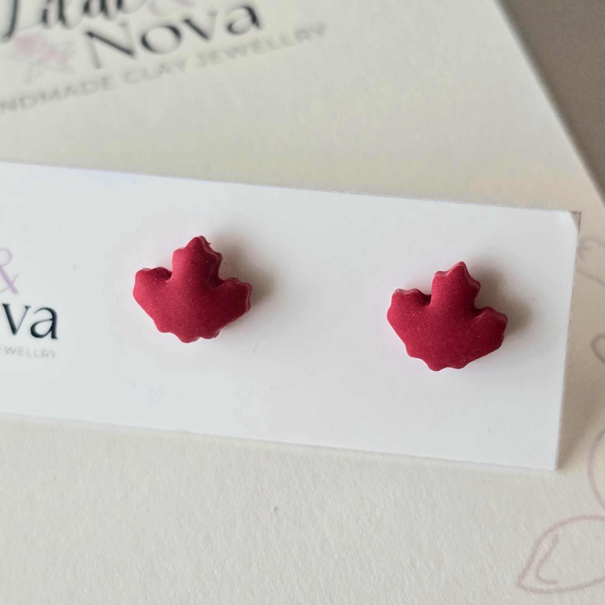 Red Maple Leaf Stud