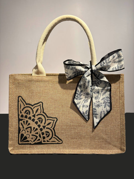 67b9ea7598f8a707689a5b69_beach-bag_1754440889990.jpg