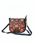 67b9ea7598f8a707689a5b69_curved-bag-black_1780540438468.png