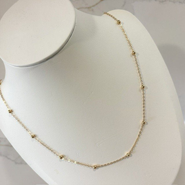 67b9ea7598f8a707689a5b69_gold-chain-1_1789443943760.jpg