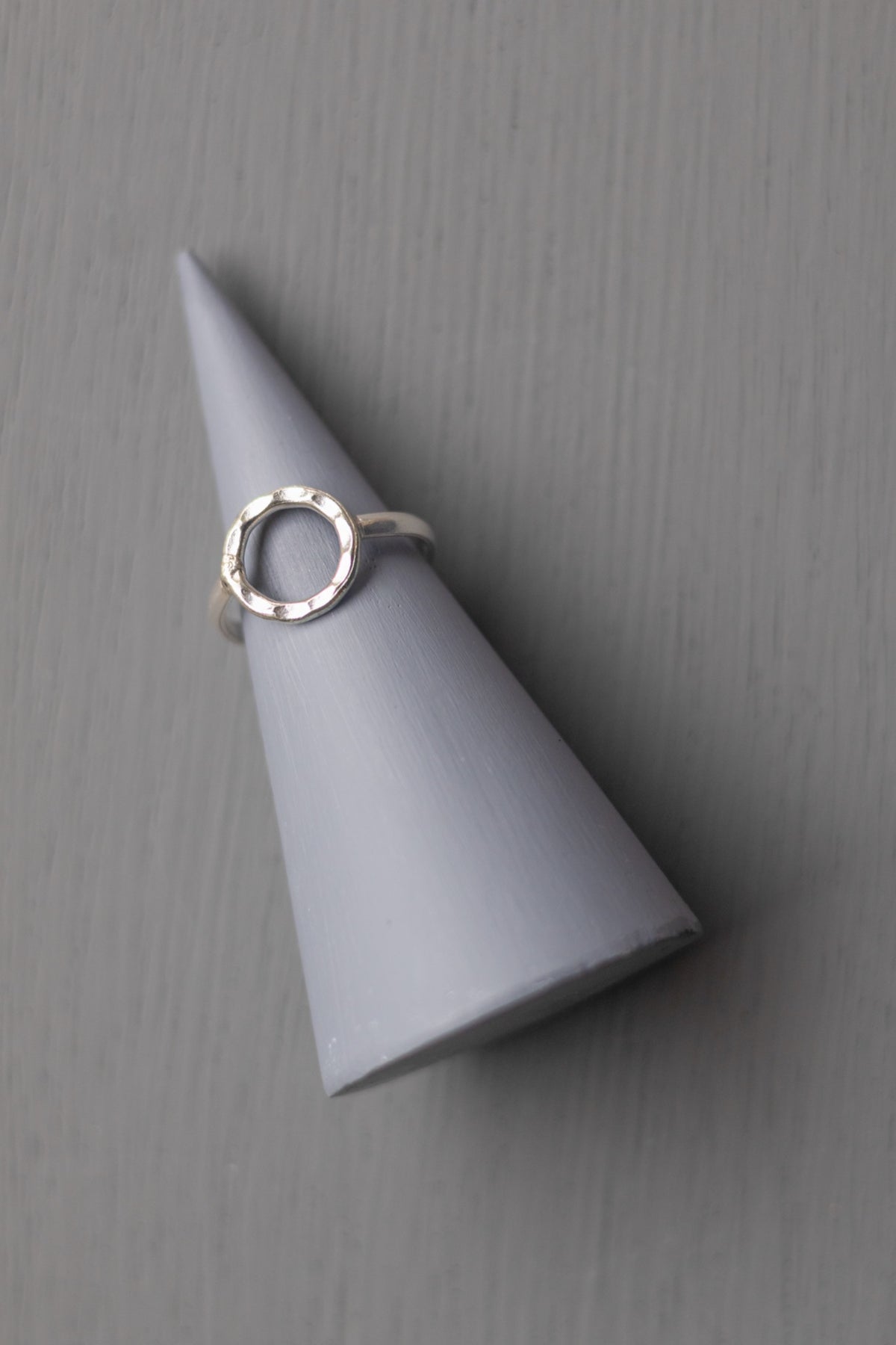67b9ea7598f8a707689a5b69_kairos-silver-halo_1791313318296.png