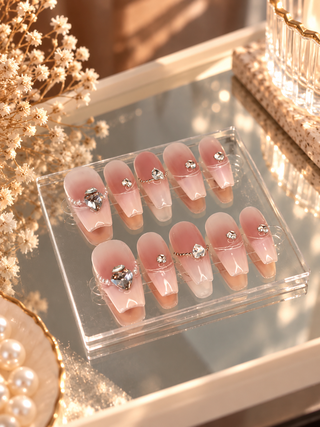67b9ea7598f8a707689a5b69_princess-heart-press-on-nail_1793134930517.png
