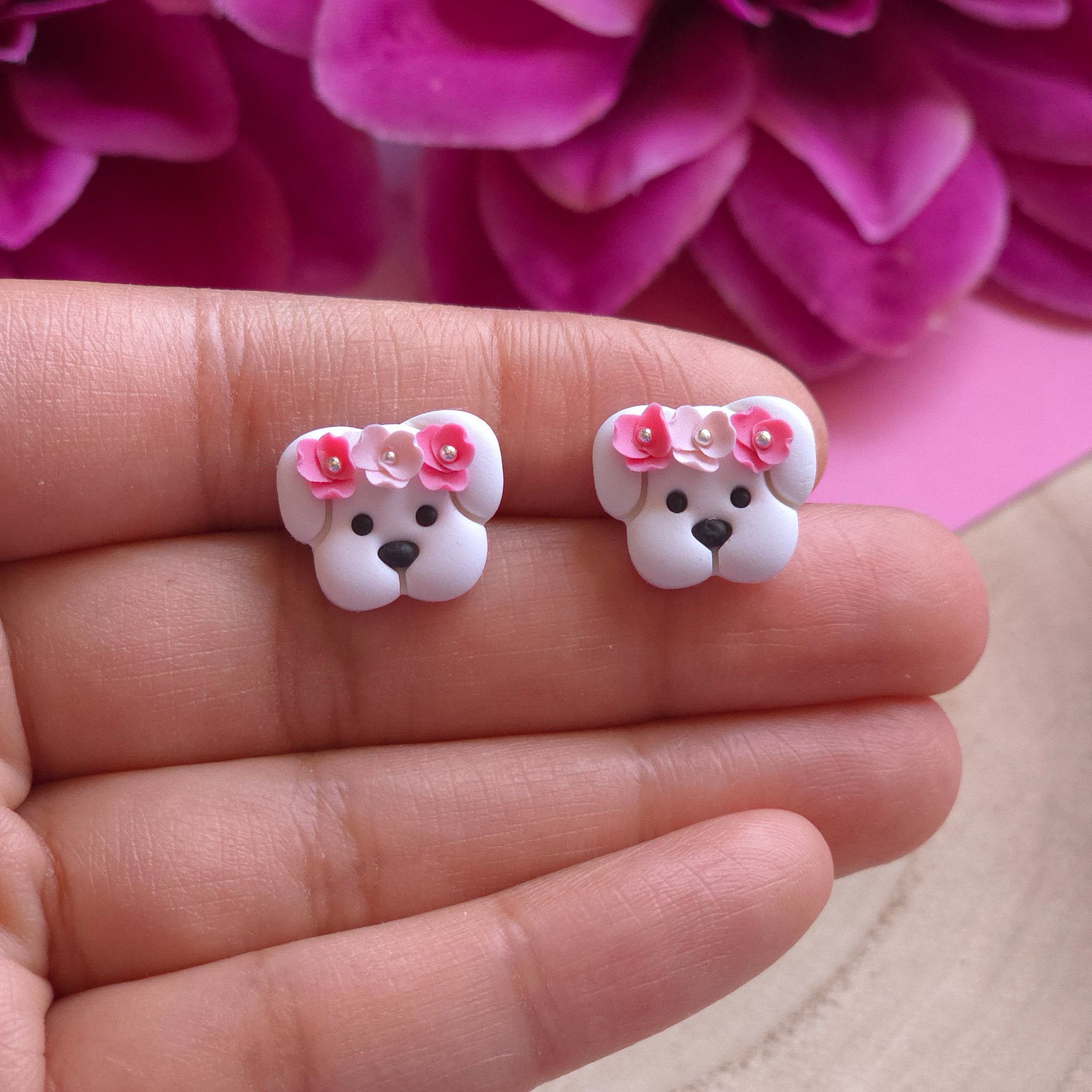 67b9ea7598f8a707689a5b69_sakurafloraldogstuds-6_1779295356883.jpg