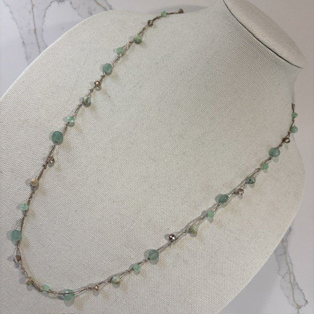 67b9ea7598f8a707689a5b69_threaded-gemstone-green-2_1789421506859.jpg