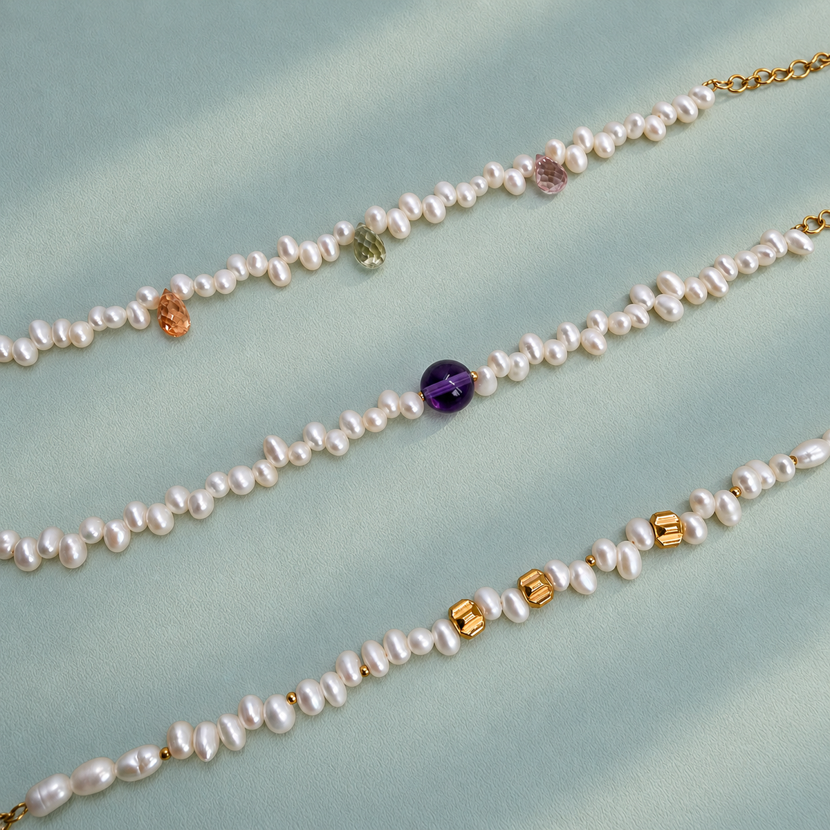 67b9ea7598f8a707689a5b69_wave-natural-pearl-bracelet_1790786937487.png